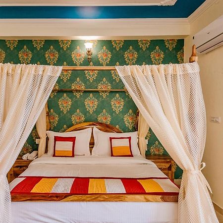 Aditya Palace بوشكار المظهر الخارجي الصورة