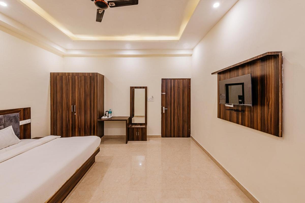 Aditya Palace بوشكار المظهر الخارجي الصورة