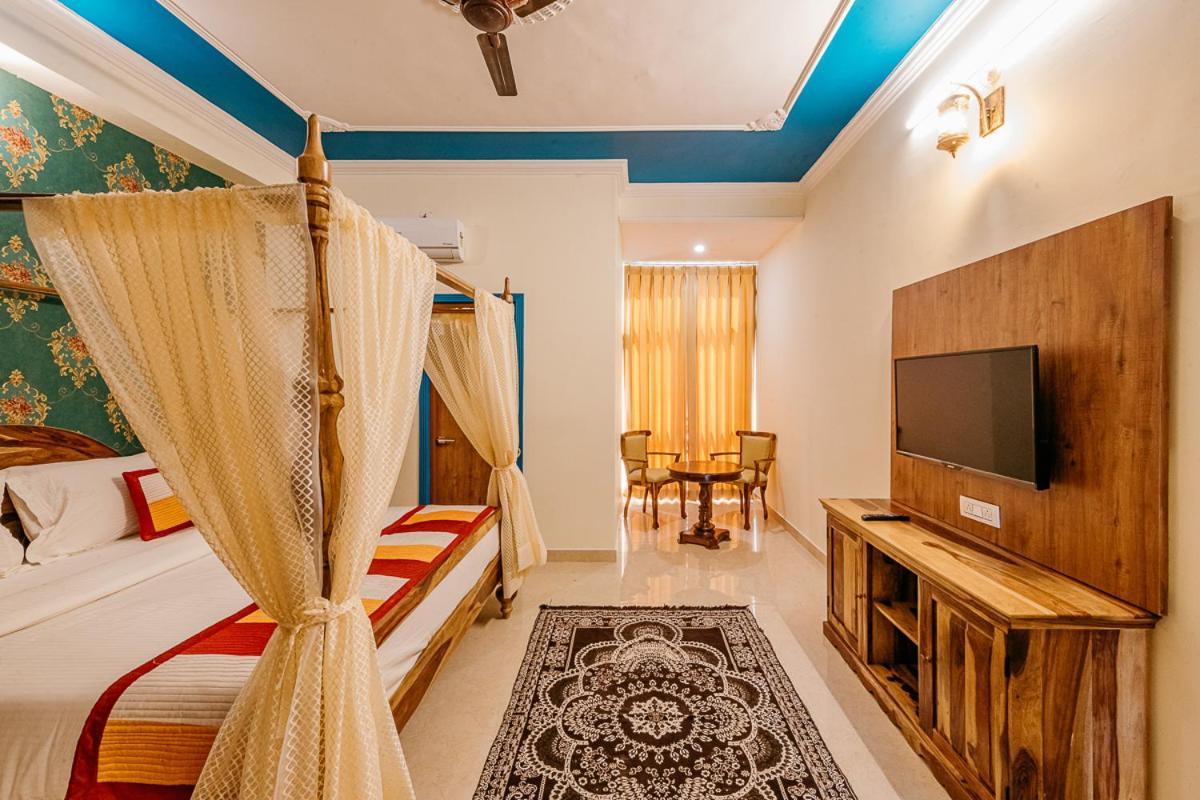 Aditya Palace بوشكار المظهر الخارجي الصورة