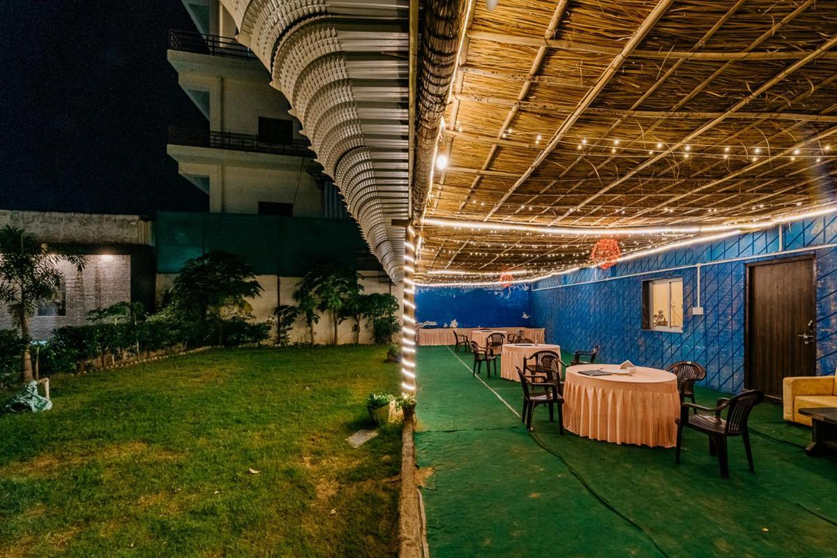 Aditya Palace بوشكار المظهر الخارجي الصورة
