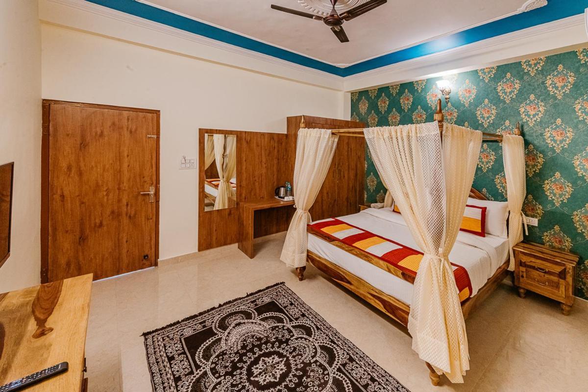 Aditya Palace بوشكار المظهر الخارجي الصورة