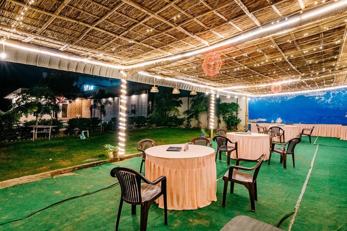 Aditya Palace بوشكار المظهر الخارجي الصورة