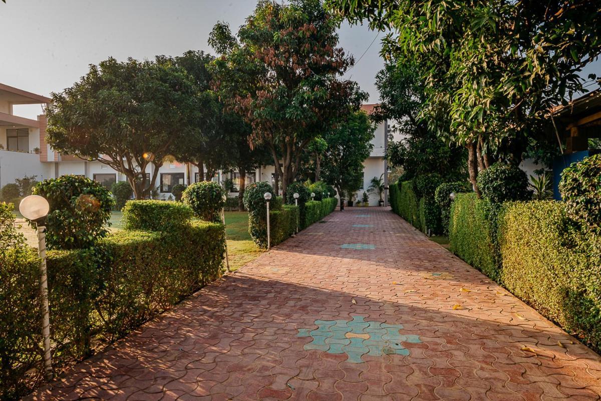 Aditya Palace بوشكار المظهر الخارجي الصورة